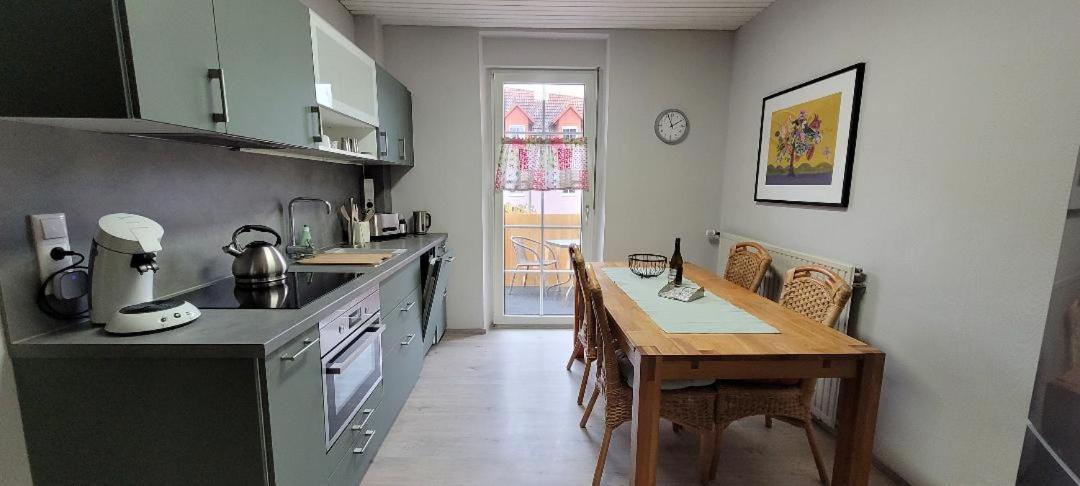 Ferienwohnung Charming Oldtown City Worms Exterior foto